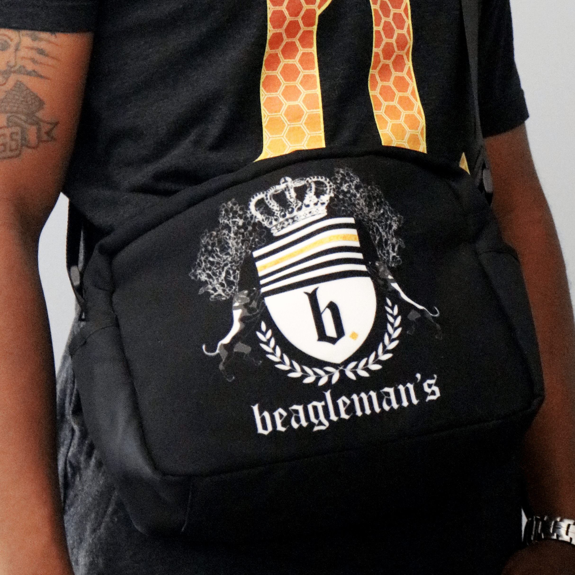 The Crest Traveler Bag The Crest Traveler Bag